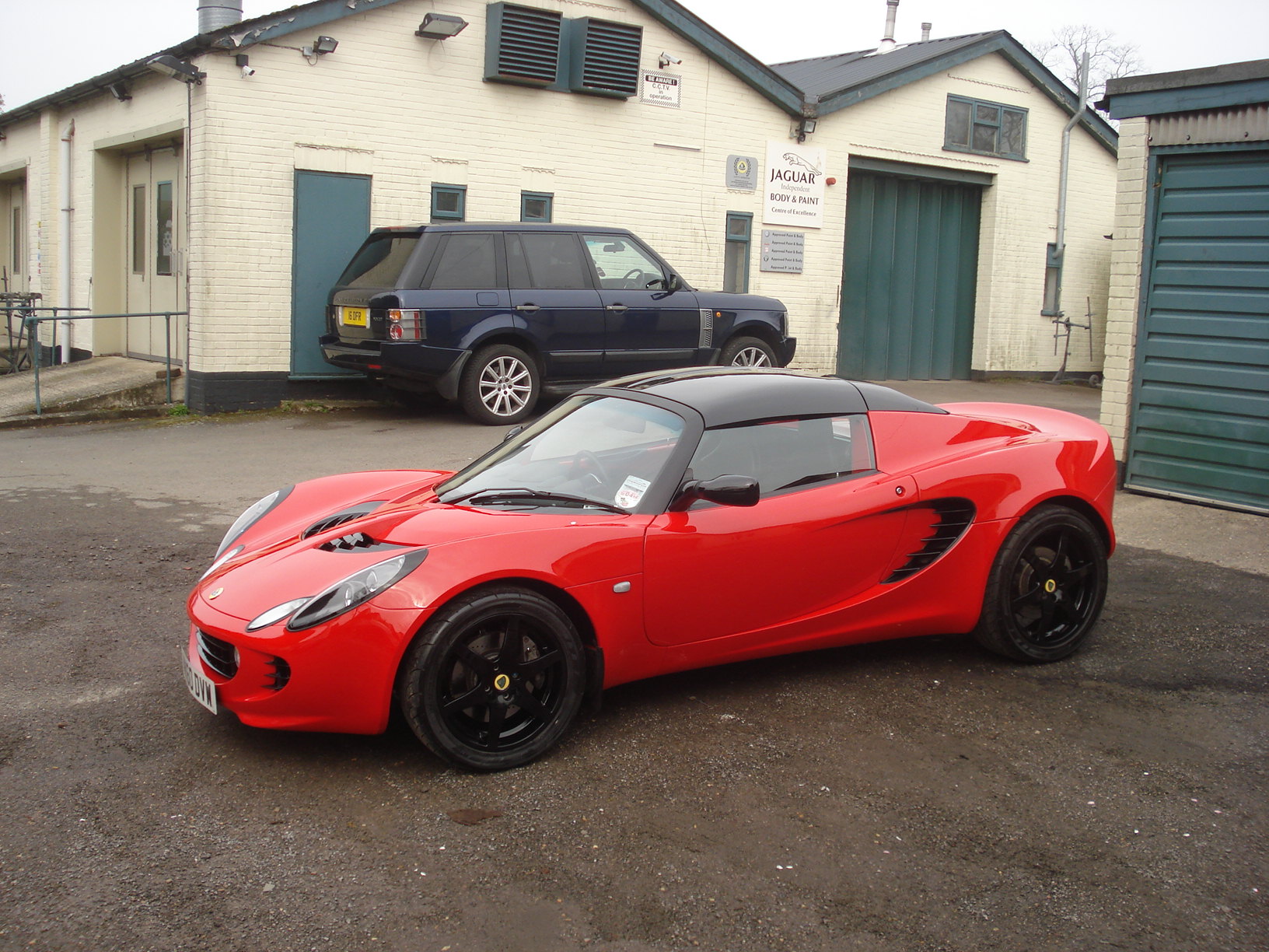 Beaconsfield Workshop - Lotus Service & Body Repair Specialists